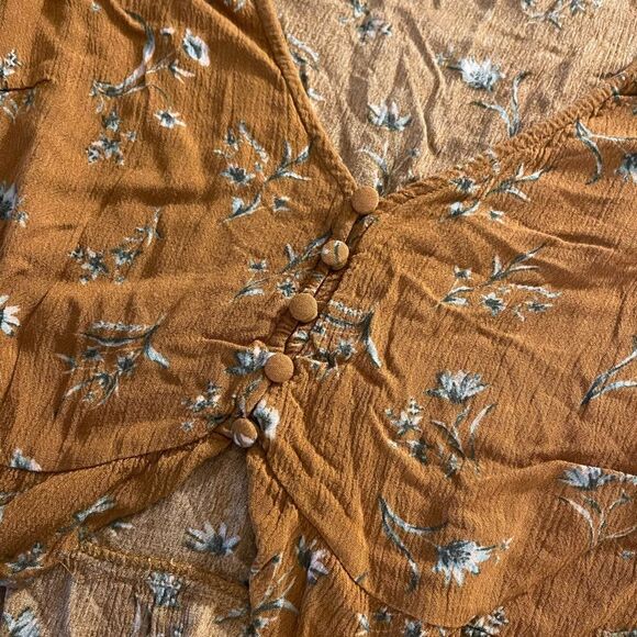 💥PacSun Lottie Moss Floral Ruffled Crop Top - Picture 7 of 7